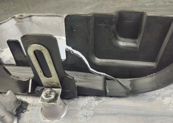 Carter d'huile OEM 059103604F pour Audi 2.5 TDI image 7