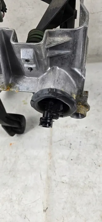 Soporte de pedal manual Audi OE OEM 8K1721117 image 10