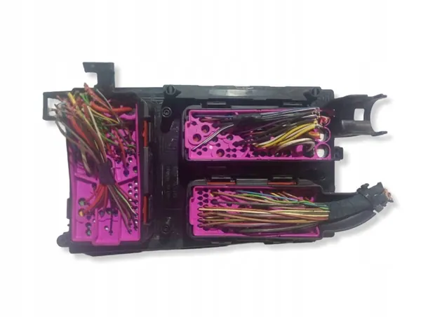 Zekeringkast Opel Astra H OEM 13191130FG - Gebruikt image 3
