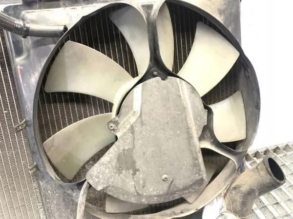 Radiateur d'eau OEM LORK-2043-16252 pour Toyota RAV4 image 5