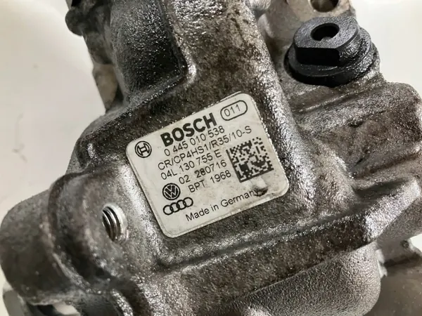 Pompe à injection OEM 04L130755E pour 1.6 TDI image 3
