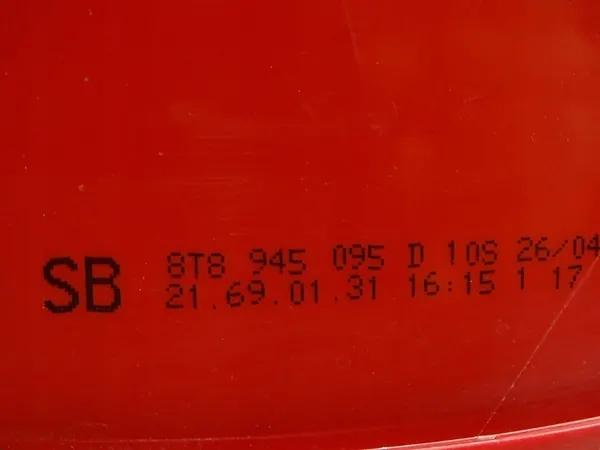 Luz trasera izquierda Audi A5 8T Sportback OEM 8T8945095D image 5