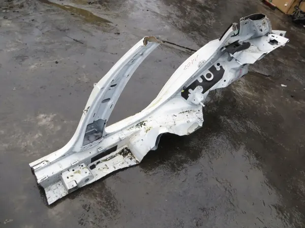 Audi A4 B9 bakre höger kvartsstänkskärm OEM c/1102 image 4