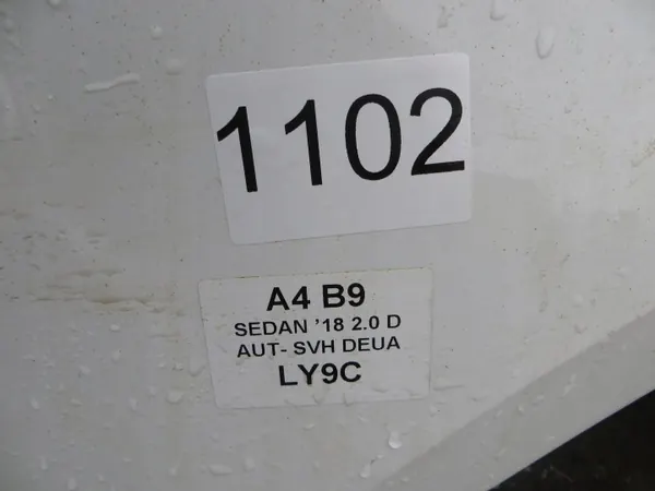 Audi A4 B9 bakre höger kvartsstänkskärm OEM c/1102 image 5