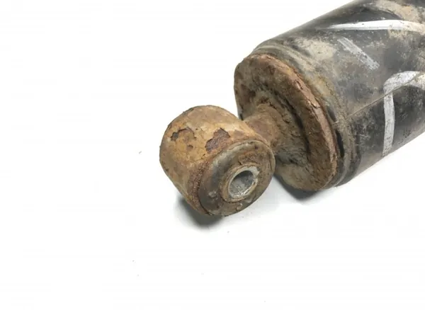 DAF Kabinenstoßdämpfer OEM 1704179, links hinten image 3