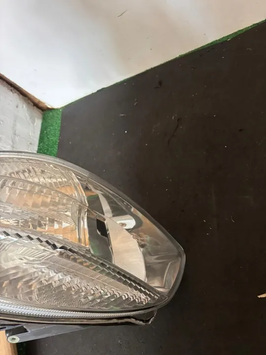 Farol Esquerdo para Skoda Fabia 2 Pré-Facelift AFL image 10