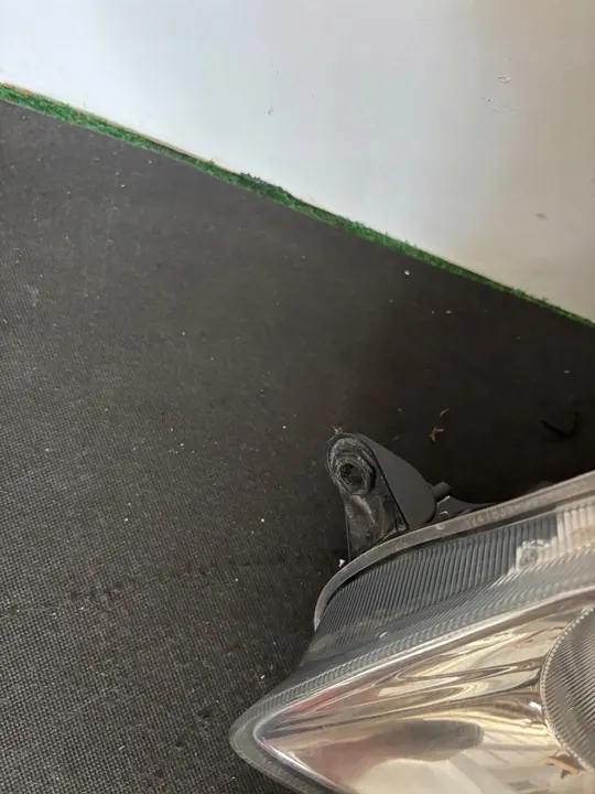 Farol Esquerdo para Skoda Fabia 2 Pré-Facelift AFL image 6