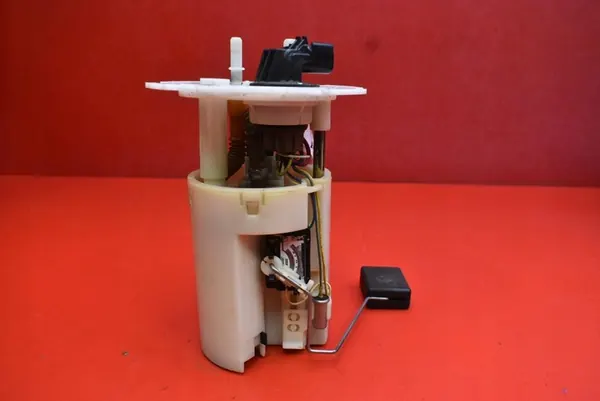 Brandstofpomp 96495969 Chevrolet Lacetti 1.4 E-TEC 04-13 image 5