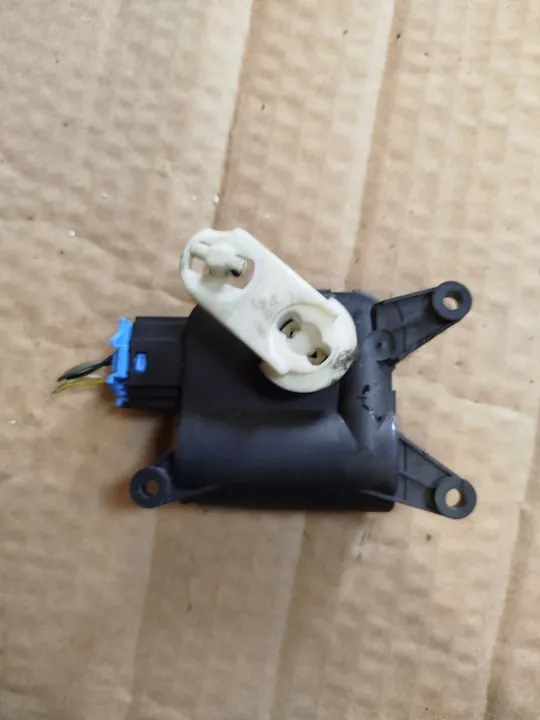 Lämmityspuhallinmoottori VW EOS 2.0 TDI image 2