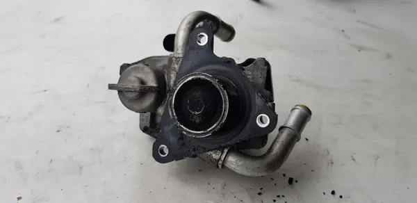 EGR-venttiili VW AUDI SKODA SEAT 2.0 TDI 04L131501N image 3