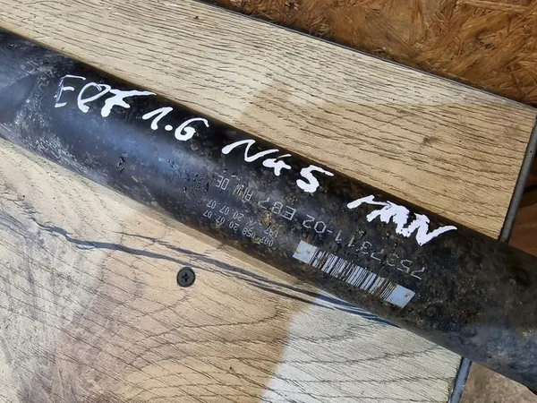 BMW E81 E87 N45 1.6 Drivaxel Manuell OEM 7537311 image 4