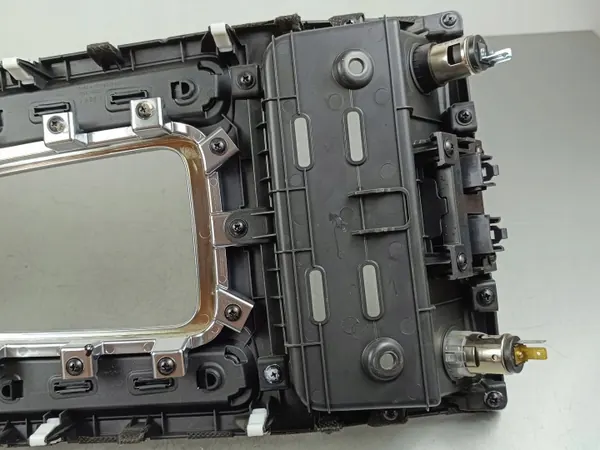 Chassi SsangYong Rexton OEM 7796136000 - Usado image 9