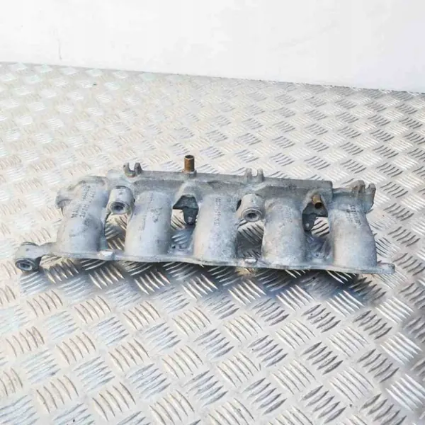Insugningsgrenrör Ford OE OEM 30650184 Focus II image 3