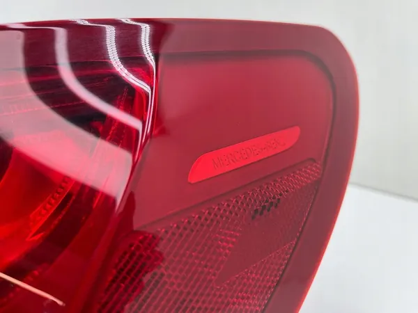 MERCEDES W117 CLA Lámpara Trasera LED Derecha A1179060601 image 5