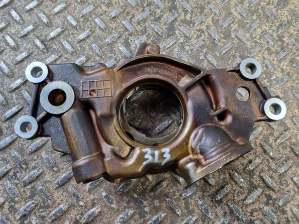 Bomba de aceite Cadillac Escalade OEM 12571896 - Usada image 4