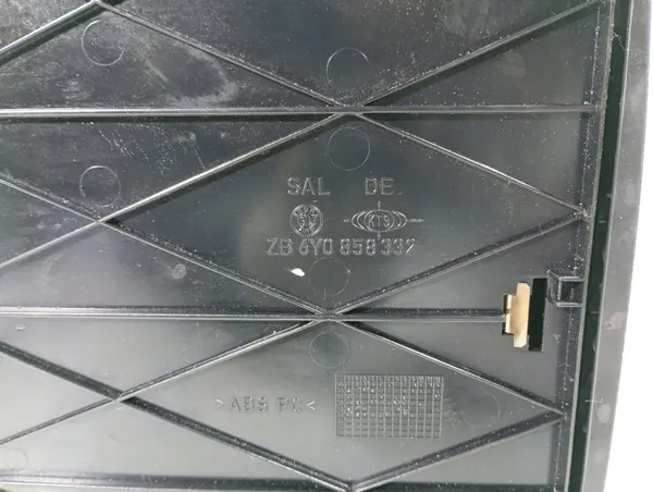 Guardaobjetos Skoda Fabia I OEM M1S231 DOM 00019312 image 5