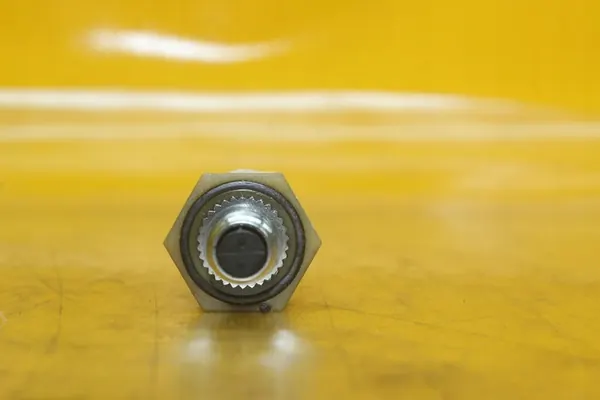 Oljetryckssensor Volvo S60 II V60 2.4 D5244T17 9487295 image 6