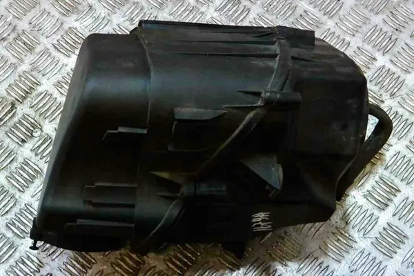 Ilmansuodattimen Kotelo Audi A8 D3 4E0907135A image 2