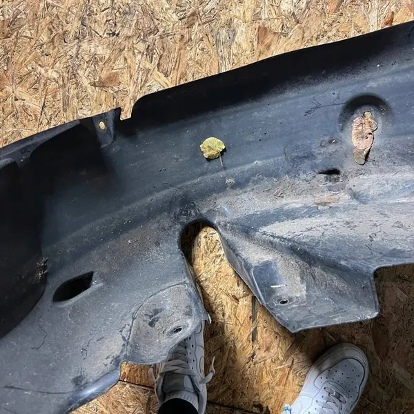 RENAULT CLIO IV Rear Right Wheel Arch OE 767487242R image 10