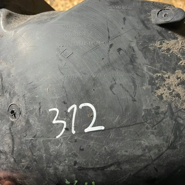 RENAULT CLIO IV Rear Right Wheel Arch OE 767487242R image 7