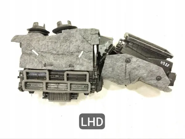 Porsche Taycan blästerhus OEM 972907521C - Begagnad image 2