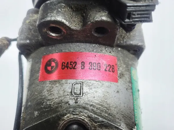 Compressore aria condizionata Denso per BMW e36 image 6