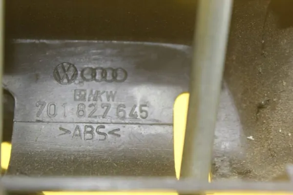OEM 701827545 Vänster Bakre Dörrstopp VW Transporter T4 image 5