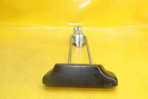 OEM 701827545 Vänster Bakre Dörrstopp VW Transporter T4 image 9