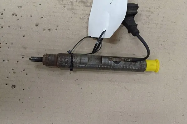 Inyector RENAULT MEGANE SCENIC 1.9L diésel 2002 image 2