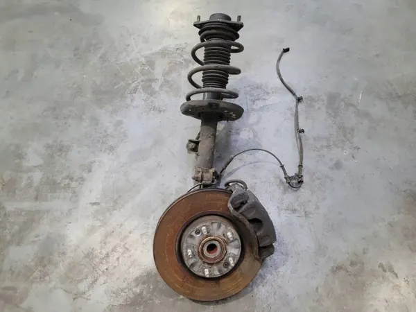 Vorderer linker Stoßdämpfer OEM 546513Z110 Hyundai i40 image 2