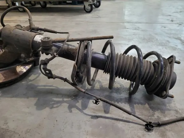 Vorderer linker Stoßdämpfer OEM 546513Z110 Hyundai i40 image 10