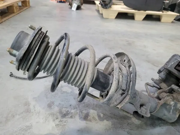 Vorderer linker Stoßdämpfer OEM 546513Z110 Hyundai i40 image 5