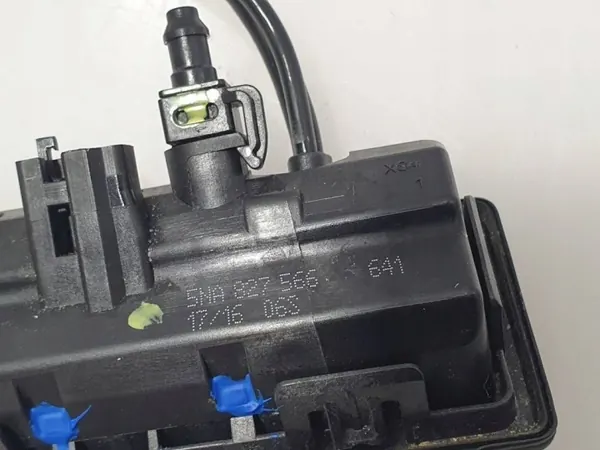 VW Tiguan 5NA 2017 Heckklappengriff mit Kamera OEM 5NA827566 image 8