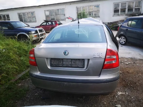 Öljypumppu OEM 2053183 Skoda Octavia 2006 1.9L image 9
