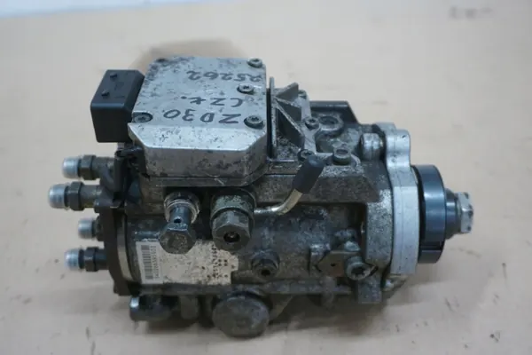 Nissan PATROL Y61 ruiskutuspumppu OEM 25262 image 10