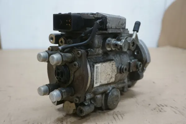 Nissan PATROL Y61 ruiskutuspumppu OEM 25262 image 7