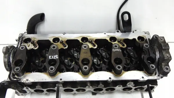 Hyundai OE 22111-27400 Engine Head image 2