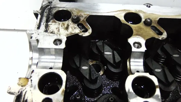 Hyundai OE 22111-27400 Engine Head image 5