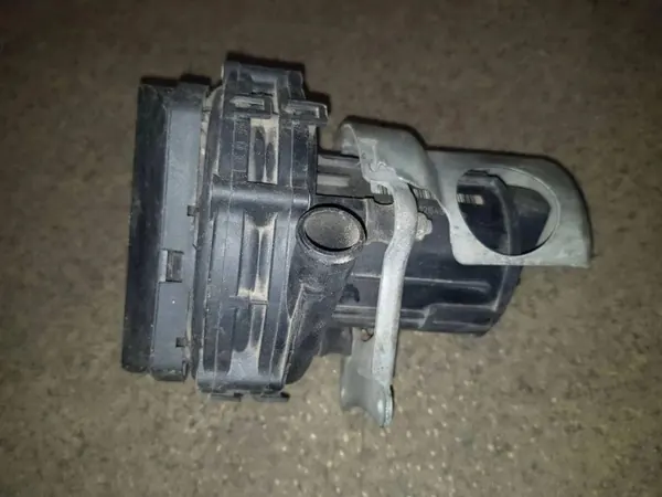 BMW Sekundärluftpump OEM 11721715293 Begagnad image 3