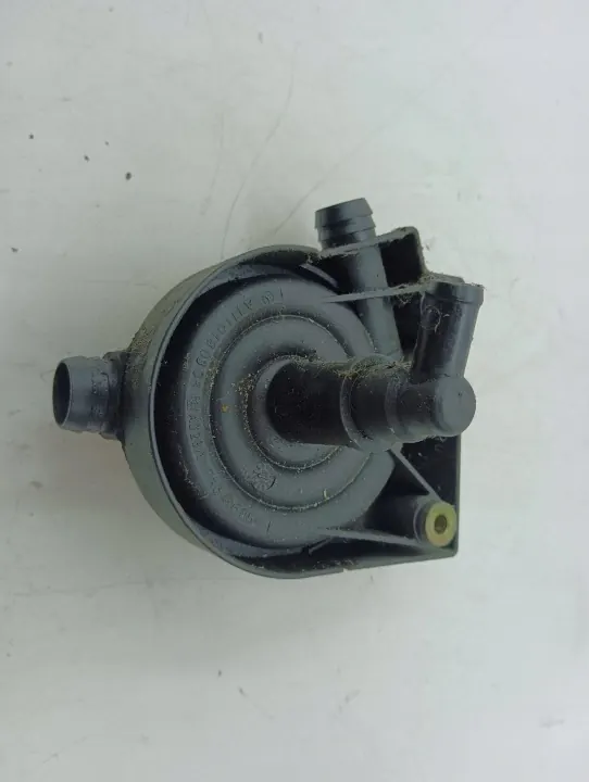 Séparateur d'huile Mercedes-Benz OEM A1110180334 image 3