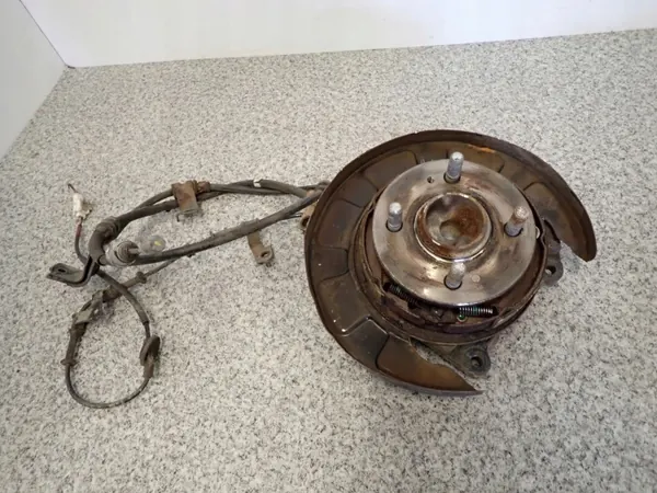 Used Hyundai OE Rear Right Anchor Plate image 4