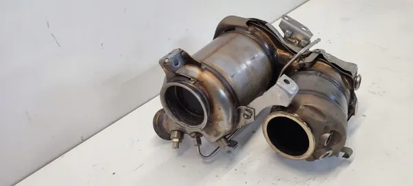 VW Tiguan II Katalysator OEM 05L131602EX image 8