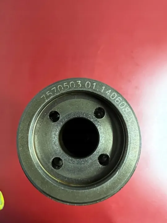 Árvore de cames BMW OE 7570524 - Usado image 3