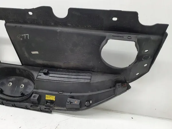 Hyundai IX35 Chrome Grill Emblem 86351-2Y000 image 8