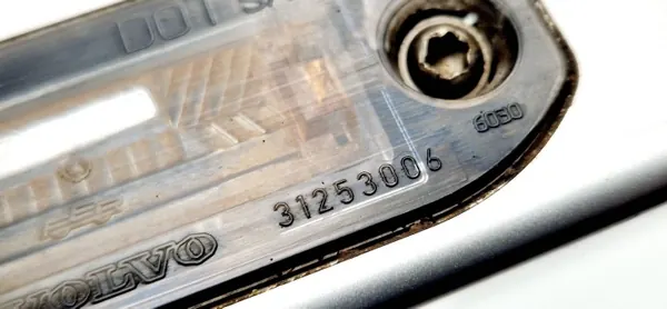 Bandeau d'éclairage tableau arrière Volvo V50 OEM 39994647 image 9