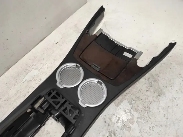 BMW 7 E65 E66 01- Tunnel Central image 3