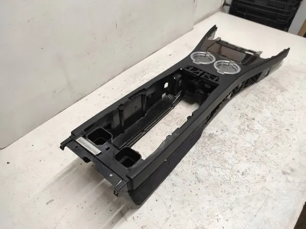 BMW 7 E65 E66 01- Tunnel Central image 4