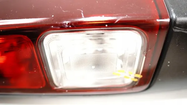 Canto para-choques traseiro esquerdo OEM 371116486 Opel Vivaro B image 9