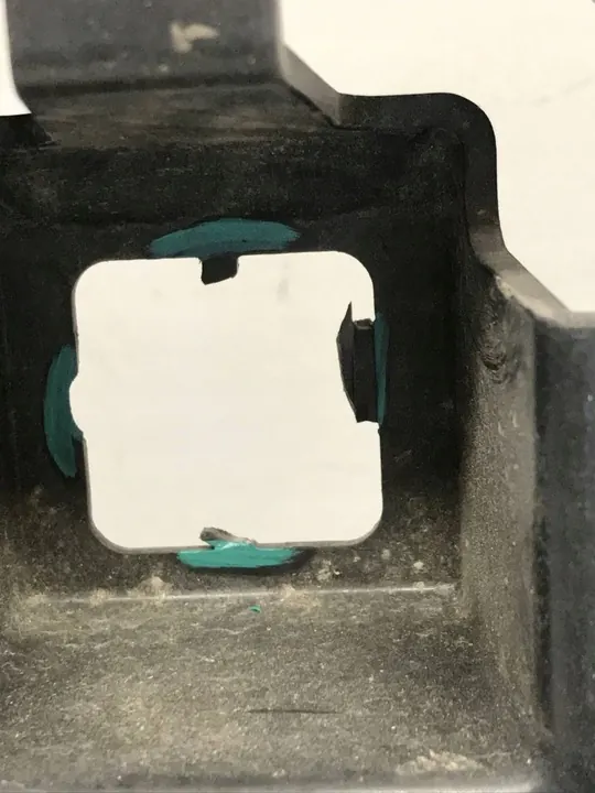 Peugeot 308 Underskärm image 5