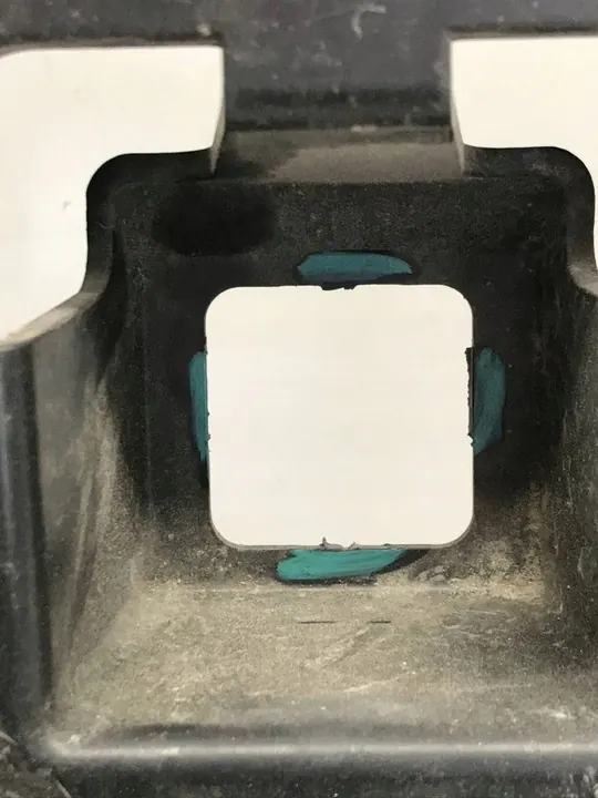 Peugeot 308 Underskärm image 6